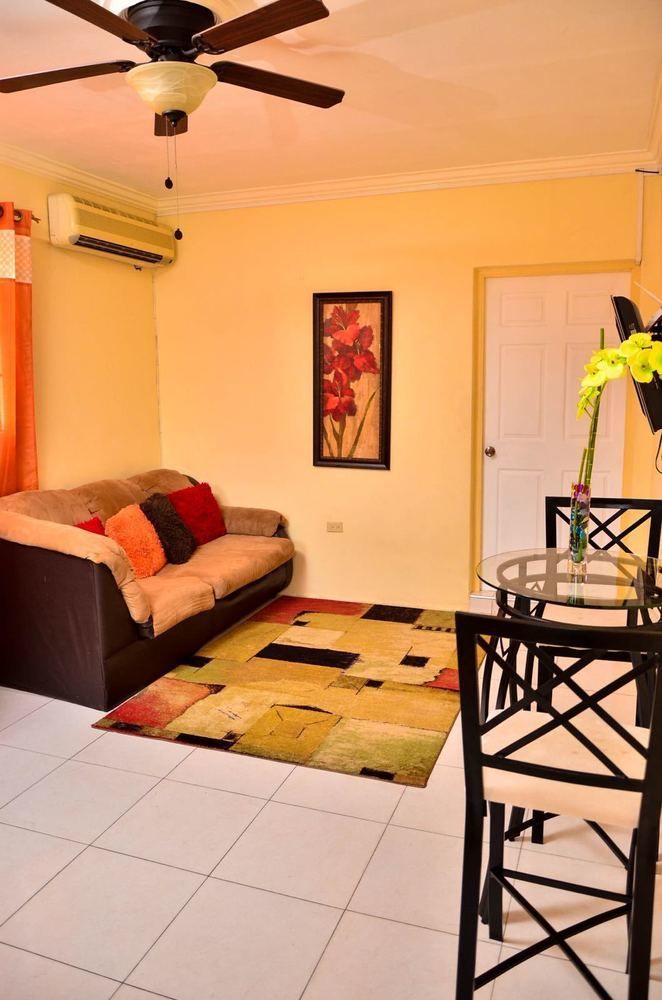 Kingston Sunset Guest Apartment I מראה חיצוני תמונה